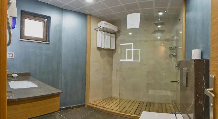 Bisetun Hotel Istambul 4*,