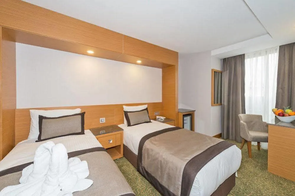 Bisetun Hotel Istambul 4*,